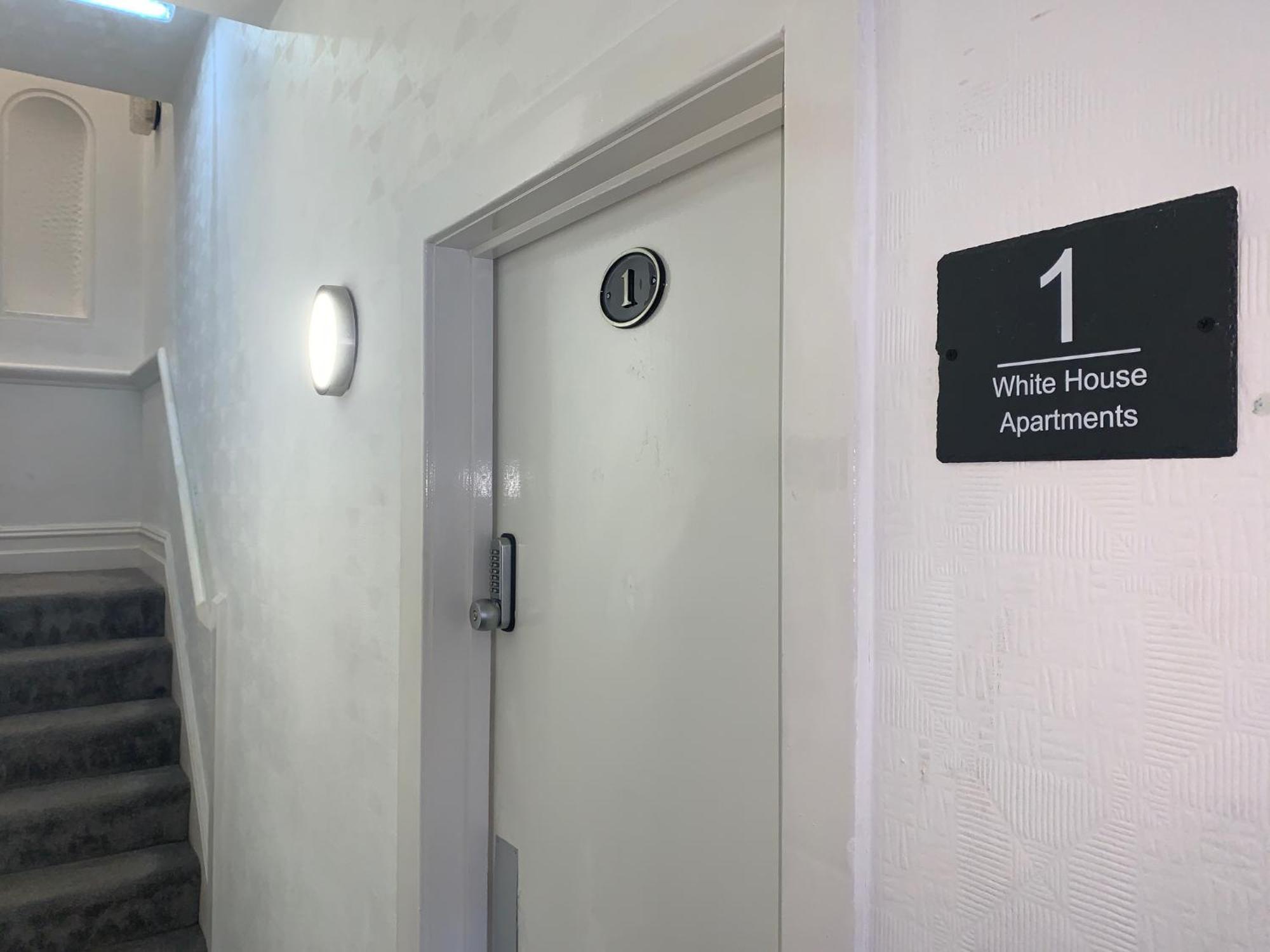 The Whitehouse Holiday Apartments 黑潭 外观 照片